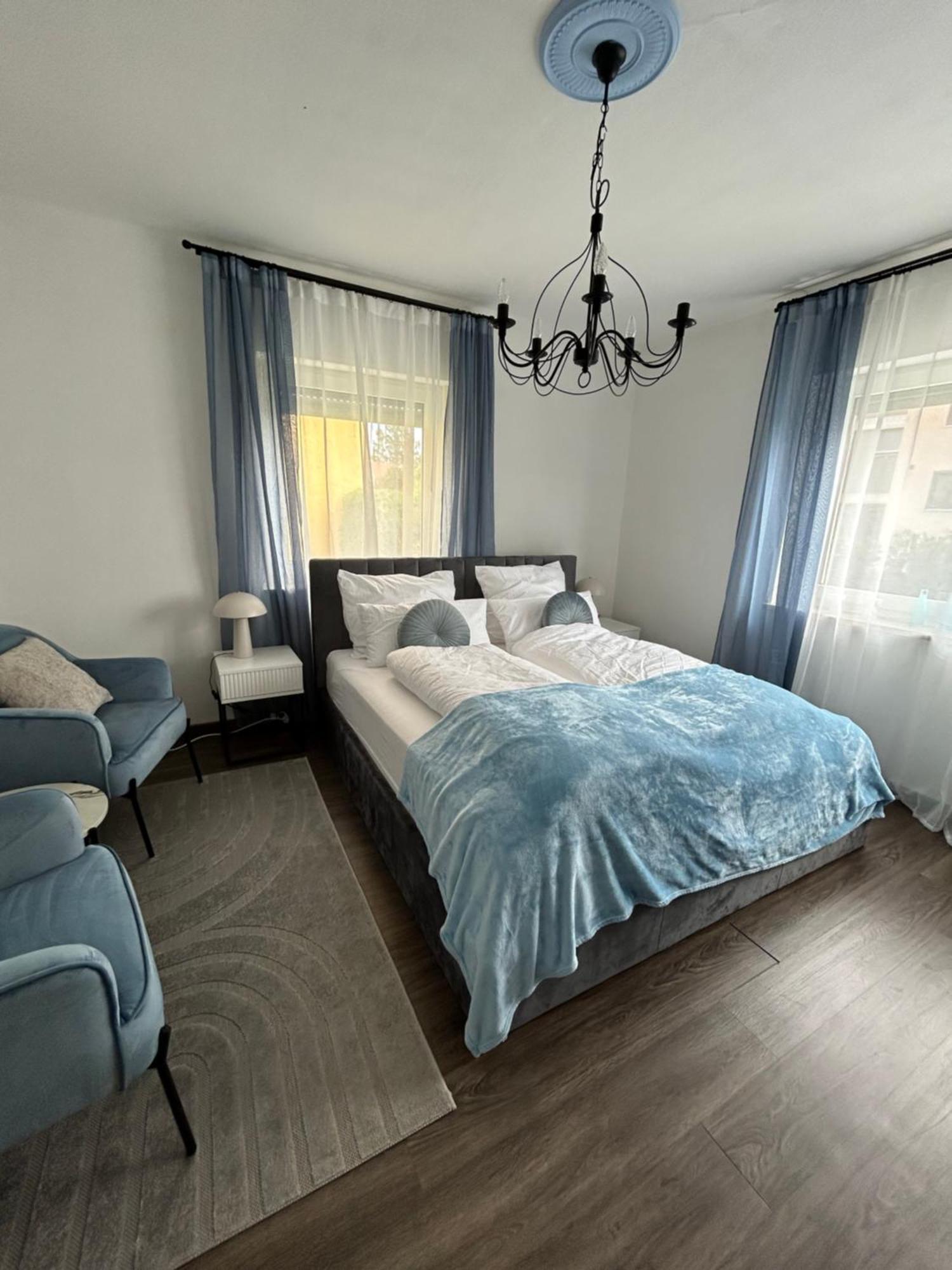 Mintara Apartment Charme Der Stadt Parkplatz Netflix Und Sky Lichtenfels  Exteriör bild